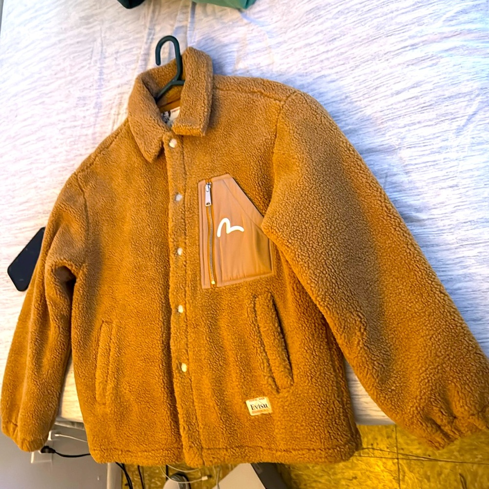Worn no more than 3 times